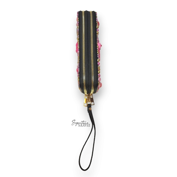 BRAND NEW Signature \'GirlGang\' Wristlet